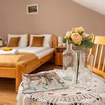 Berkenye Vendeghaz Guest house