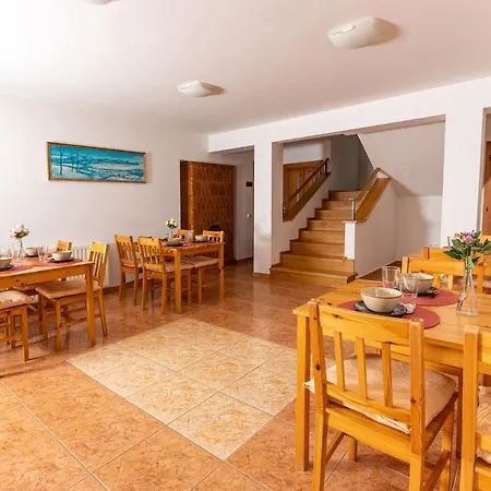 Berkenye Vendeghaz 게스트하우스