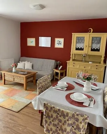 Berkenye Vendeghaz 4* بالاتونفوريد