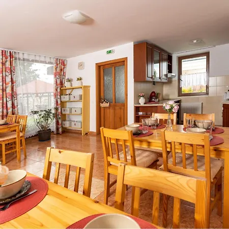 Berkenye Vendeghaz 게스트하우스 4*